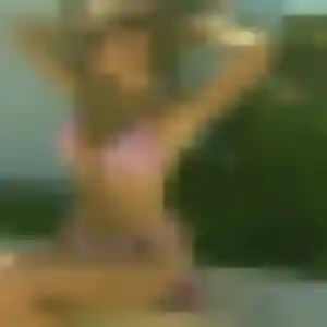 Photo exclusive de Armelle, 35 ans à Romillé - plan discret