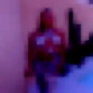 Rencontre Laure, 41 ans à Roost-Warendin en privé