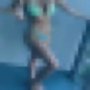 Jolie Jennifer, 24 ans à Roquefort-des-Corbières - la contacter