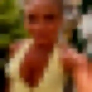 Cecile, 34 ans, connectée à Rostrenen pour une rencontre coquine