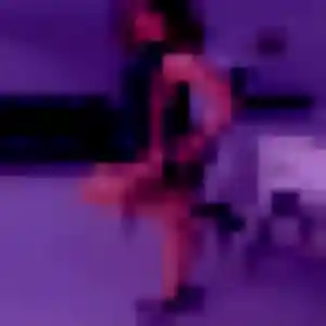 Contacte Bertille, 36 ans à Roumoules en privé