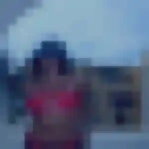 Odette, femme de 34 ans propose plan cul à Ruffigné