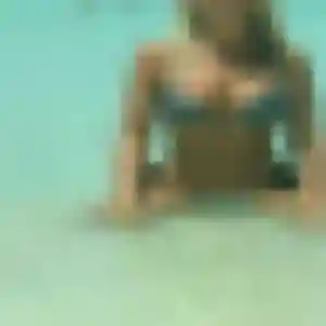 Leana (24 ans) à Saint-Angel propose une rencontre maintenant
