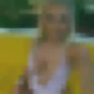 Photo privée de Cecile, 40 ans à Saint-Aubin-des-Landes - rencontre coquine