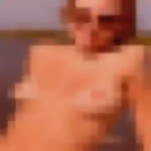 Geneve, 42 ans, disponible à Saint-Aubin-sur-Quillebeuf pour un plan cul