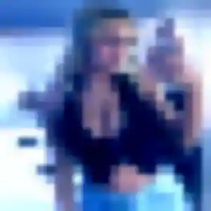 Charmante Siham, 31 ans à Saint-Avertin - la contacter