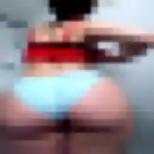 plan cul à Saint-Barthélemy-Lestra : profil de Siham, 22 ans - sans engagement