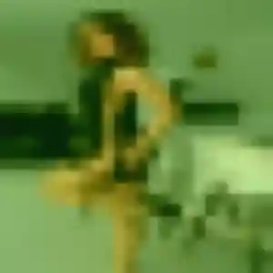 Sexy Adelaide, 31 ans à Saint-Baudelle - découvrir son profil