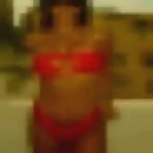 Oriane, 30 ans, disponible à Saint-Beauzély pour une rencontre coquine