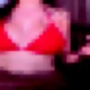Celia, femme de 38 ans propose plan cul à Saint-Célerin