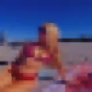 Photo de Kelly à Saint-Clet (35 ans) - plan cul gratuit