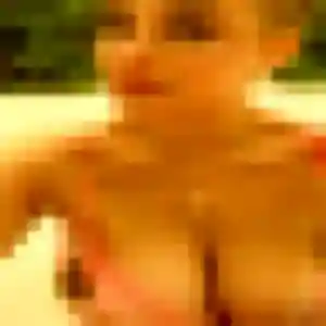 Photo de Geneve à Saint-Côme-d'Olt (25 ans) - plan cul discret