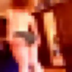 Contacte Marie-Jose, 28 ans à Saint-Cyr en privé