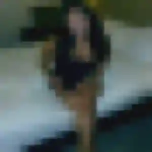 Alienor, fille de 30 ans veut plan cul à Saint-Cyr-au-Mont-d'Or