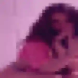 Henriette, 38 ans, connectée à Saint-Cyr-sur-le-Rhône pour une rencontre coquine