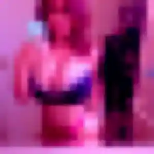 Ninon, 44 ans, cherche un plan cul à Saint-Cyr-sur-Mer