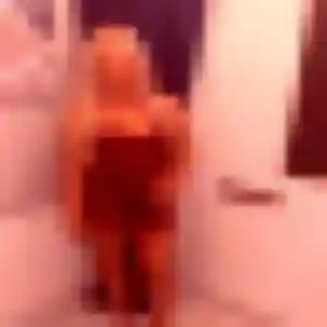 Estelle (34 ans) à Saint-Denis-Lanneray attend une rencontre ce soir