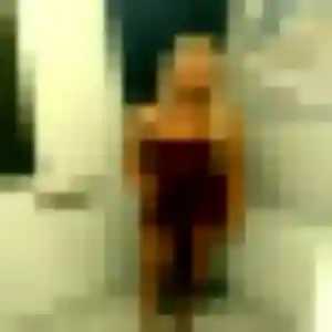Dounia, 22 ans, en ligne à Saint-Denis-lès-Bourg pour une rencontre coquine