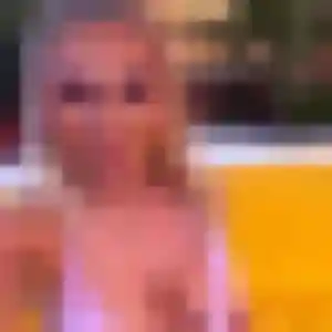 Sexy Melanie, 32 ans à Saint-Denis-sur-Sarthon - la contacter