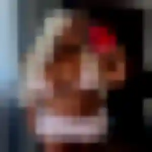 Photo de Mathilde à Saint-Domineuc (30 ans) - plan cul anonyme
