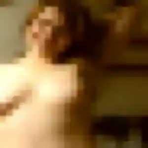 Uranie, femme de 26 ans cherche plan cul à Saint-Étienne-de-Baïgorry