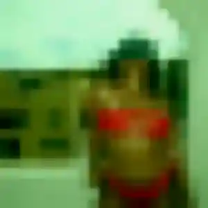 Marie-Louise, 31 ans, connectée à Saint-Étienne-du-Grès pour une rencontre coquine