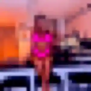 Meriem, 26 ans, dispo pour plan cul à Saint-Étienne-en-Bresse