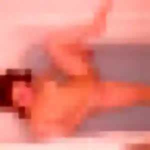 Nadia, 38 ans, en ligne à Saint-Frégant pour une rencontre coquine