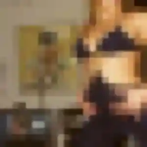 Clara, 43 ans, disponible à Saint-Genès-de-Fronsac pour une rencontre coquine