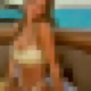 Zephyrine, 34 ans, disponible à Saint-Georges-de-Commiers pour un plan cul