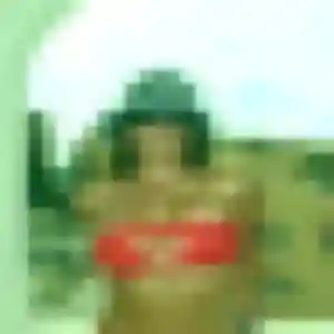 Lilou (25 ans) à Saint-Georges-sur-Allier cherche un plan cul ce soir