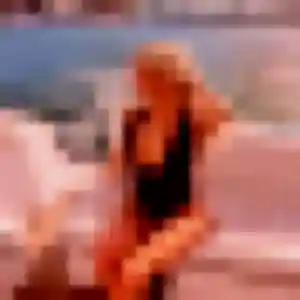 Siham, 26 ans, connectée à Saint-Glen pour une rencontre coquine