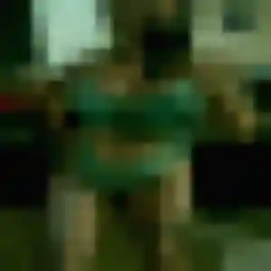 Photo de Adele à Saint-Igny-de-Roche (43 ans) - plan cul discret
