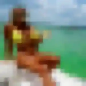 Ambre, 26 ans, connectée à Saint-Inglevert pour un plan cul