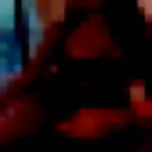 Marie-Christine, 25 ans, connectée à Saint-Jean-le-Blanc pour une rencontre coquine