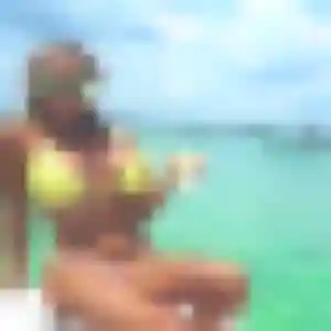 Eliane de Saint-Jean-le-Vieux, 25 ans - plan cul discret