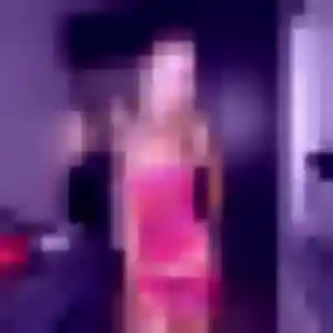 Sibylle, 37 ans, disponible à Saint-Jean-Saint-Maurice-sur-Loire pour une rencontre coquine
