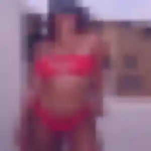 Photo de Ornella à Saint-Julien (39 ans) - plan cul discret