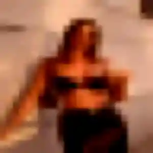 Anastasia, 27 ans, connectée à Saint-Julien pour un plan cul