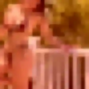 Photo privée de Nina, 39 ans à Saint-Julien-de-Peyrolas - plan discret