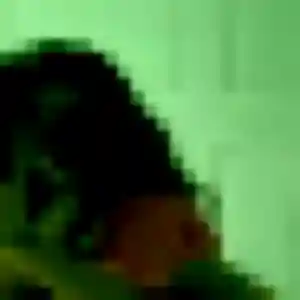 Rejoins Khadija, 25 ans à Saint-Julien-du-Sault en privé