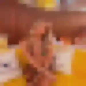 Josephine, 45 ans, en ligne à Saint-Just-d'Avray pour un plan cul