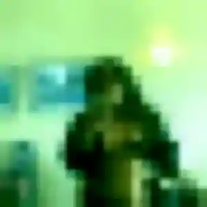Flore, 33 ans, cherche un plan cul à Saint-Laurent-des-Arbres