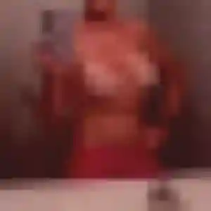 Sexy Rania, 24 ans à Saint-Léonard-de-Noblat - découvrir son profil