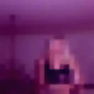 Heloise, 30 ans, connectée à Saint-Lunaire pour une rencontre coquine