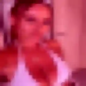 Wahiba, fille de 24 ans veut plan cul à Saint-Macaire