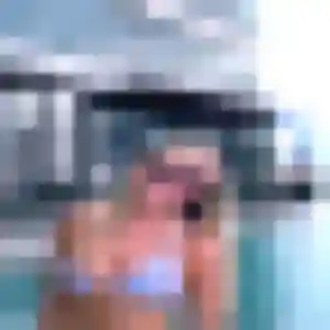 Ariane, 23 ans, en ligne à Saint-Malo pour une rencontre coquine