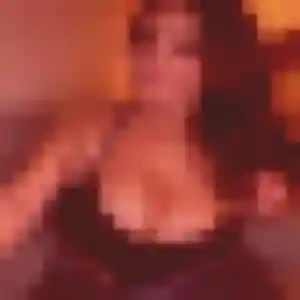 Lina, 23 ans, dispo pour plan cul à Saint-Mards-en-Othe