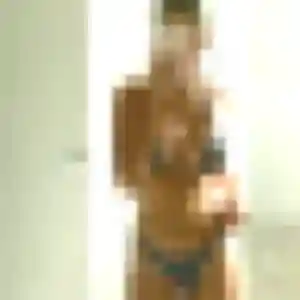 Photo privée de Ophelie, 39 ans à Saint-Martin-d'Abbat - rencontre coquine