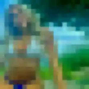Photo exclusive de Salima, 33 ans à Saint-Martin-de-Ré - plan discret